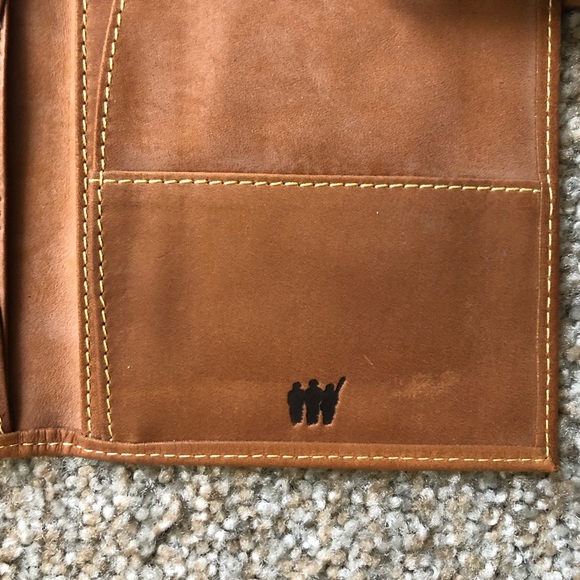 Slim Tan Leather Wallet - Picture 2 of 9